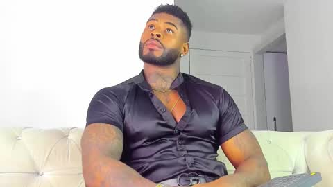 Snapshot of makonneen chatting on 11/09/25, 12:42 Makonnen online show from 11/09/25, 12:42