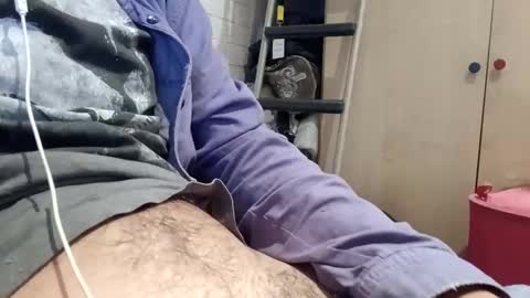 Snapshot of makukabig chatting on 09/28/25, 01:16 makukabig online show from 09/28/25, 01:16