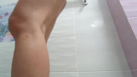 Snapshot of makulato chatting on 02/13/25, 04:39 Maya online show from 02/13/25, 04:39