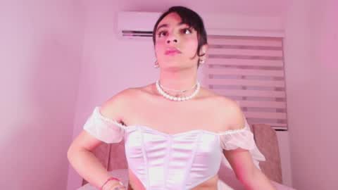 malaia thompson  online show from 06/06/26, 11:59