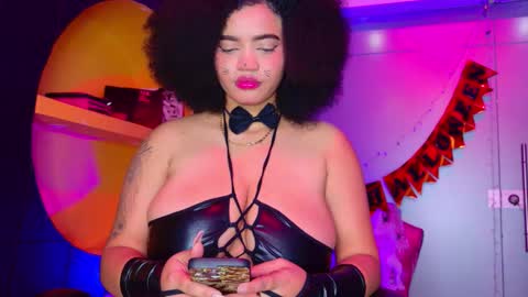   online show from 11/01/25, 04:25