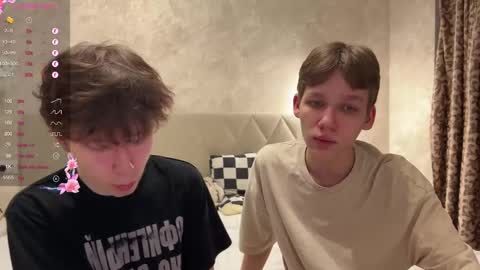 Snapshot of malcolm_yang chatting on 12/19/24, 06:01 Tom and Mark 3 online show from 12/19/24, 06:01