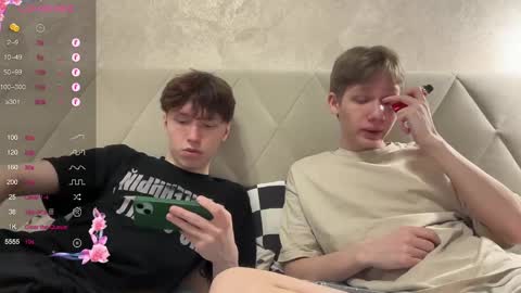 Snapshot of malcolm_yang chatting on 12/20/24, 05:51 Tom and Mark 3 online show from 12/20/24, 05:51