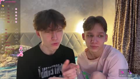 Snapshot of malcolm_yang chatting on 01/10/25, 03:06 Tom and Mark 3 online show from 01/10/25, 03:06