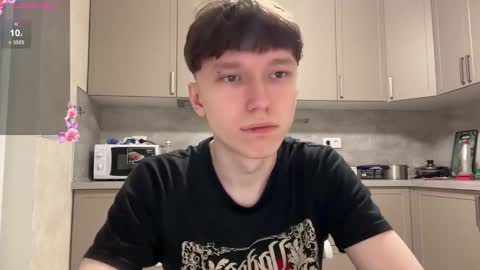 Snapshot of malcolm_yang chatting on 02/16/25, 04:42 Tom and Mark 3 online show from 02/16/25, 04:42