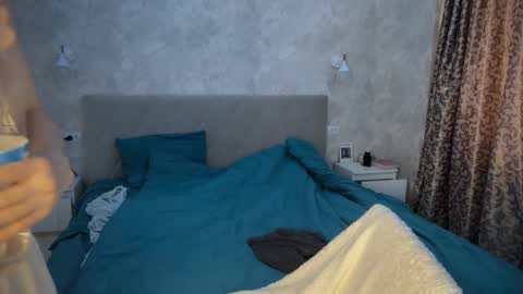 Snapshot of malcolm_yang chatting on 03/04/25, 01:59 Tom and Mark 3 online show from 03/04/25, 01:59