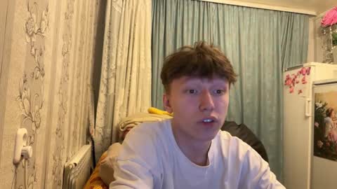 Snapshot of malcolm_yang chatting on 09/18/25, 05:48 Tom and Mark 3 online show from 09/18/25, 05:48