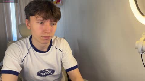 Snapshot of malcolm_yang chatting on 10/13/25, 12:05 Tom and Mark 3 online show from 10/13/25, 12:05