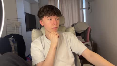 Snapshot of malcolm_yang chatting on 10/23/25, 09:19 Tom and Mark 3 online show from 10/23/25, 09:19