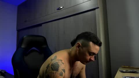 ADAM         online show from 12/04/25, 09:34