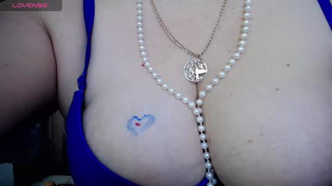 Snapshot of maleficentgold chatting on 03/05/25, 10:55 Madlen online show from 03/05/25, 10:55