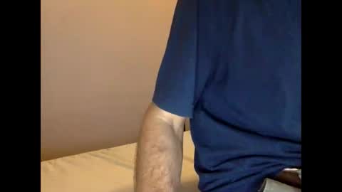 Snapshot of malefrench1 chatting on 10/08/25, 05:10 malefrench1 online show from 10/08/25, 05:10