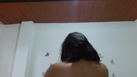Snapshot of maleiwaa chatting on 06/01/26, 11:23 maleiwaa online show from 06/01/26, 11:23