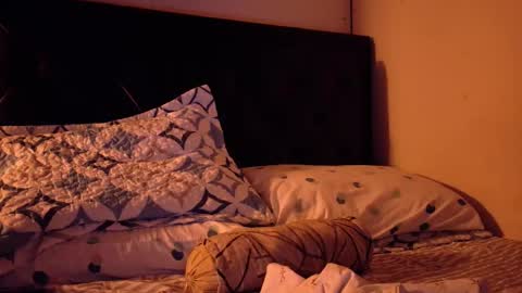 malekthick online show from 02/10/26, 07:45