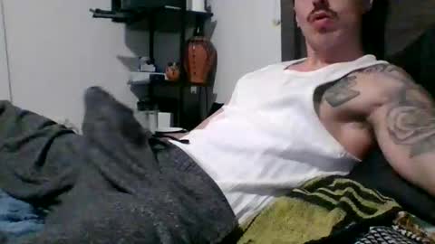 Snapshot of malemuscle11 chatting on 02/03/26, 04:01 Men online show from 02/03/26, 04:01