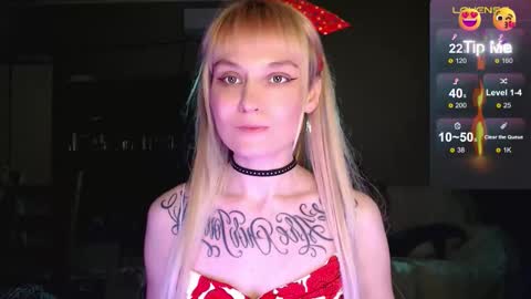 Snapshot of mali_sia chatting on 11/26/25, 10:44 Mischelle online show from 11/26/25, 10:44