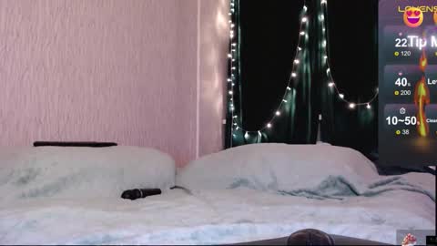 Snapshot of mali_sia chatting on 12/02/25, 12:49 Mischelle online show from 12/02/25, 12:49