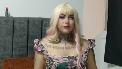 maliciaxpoison online show from 06/16/26, 05:54