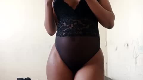 Snapshot of malimaya chatting on 10/12/25, 09:41 Malimaya online show from 10/12/25, 09:41