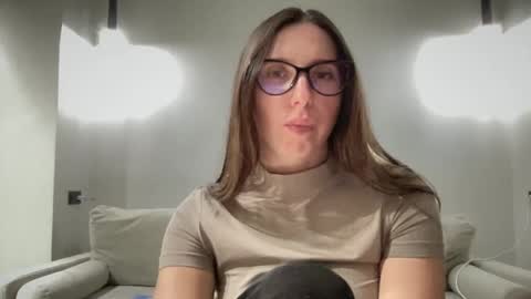 malina568708 online show from 02/12/25, 03:38