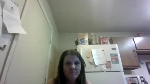Snapshot of malinda702 chatting on 12/25/24, 06:31 malinda702 online show from 12/25/24, 06:31
