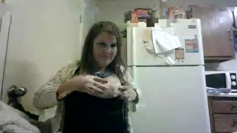 Snapshot of malinda702 chatting on 01/18/25, 05:15 malinda702 online show from 01/18/25, 05:15