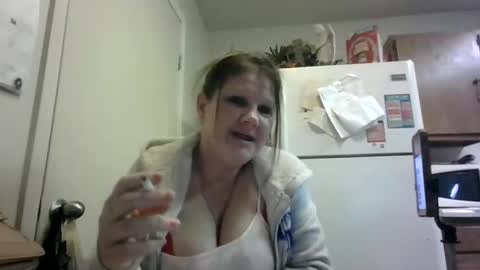 Snapshot of malinda702 chatting on 02/11/25, 06:33 malinda702 online show from 02/11/25, 06:33