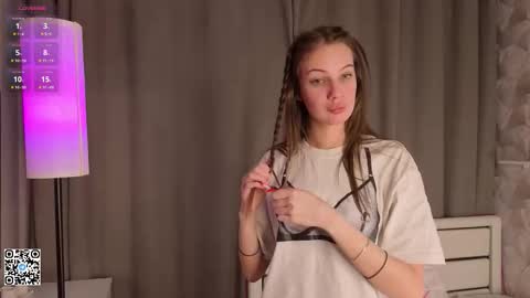 Evelyn online show from 02/02/26, 04:11