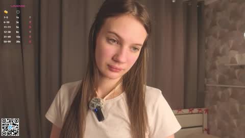 Evelyn online show from 02/19/26, 04:08