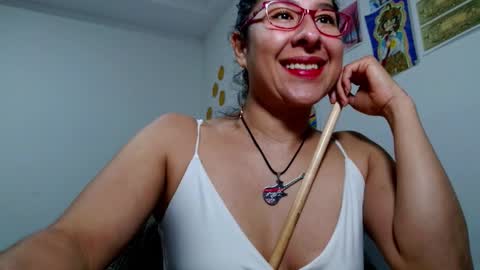 Malishka  online show from 12/22/25, 04:20