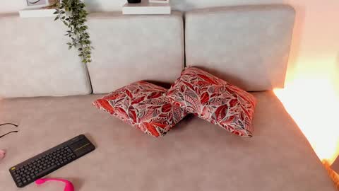 Snapshot of malka_burning chatting on 02/07/25, 03:01 Malka online show from 02/07/25, 03:01