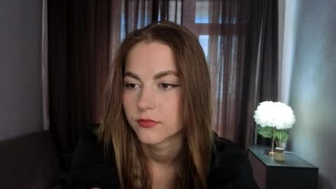 Mia online show from 06/02/26, 04:25