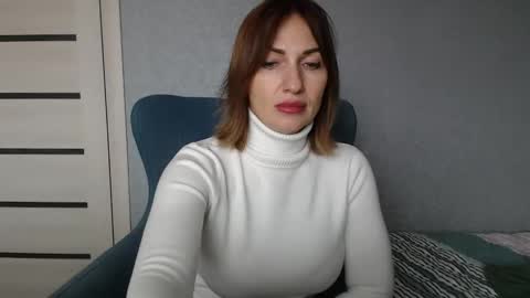 Snapshot of mallinia chatting on 12/02/24, 09:45 mallinia online show from 12/02/24, 09:45