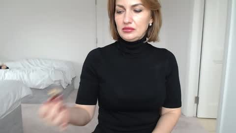 Snapshot of mallinia chatting on 03/08/25, 03:02 mallinia online show from 03/08/25, 03:02