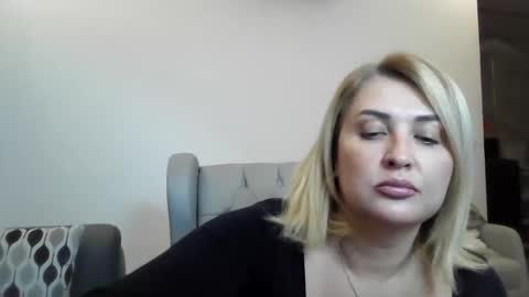 Snapshot of malorine chatting on 11/22/25, 07:24 malorine online show from 11/22/25, 07:24
