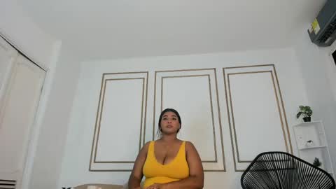 Lory  online show from 05/18/26, 06:58