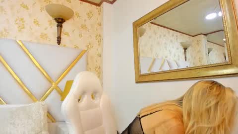 MalorySweet  online show from 10/15/25, 11:43