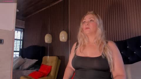 MalorySweet  online show from 02/03/26, 12:21