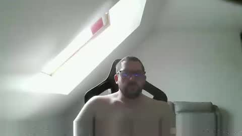 breton online show from 10/29/25, 10:17