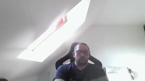 breton online show from 02/12/26, 03:18