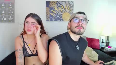 Snapshot of maloy_magic chatting on 12/14/25, 07:51 maloy_magic online show from 12/14/25, 07:51