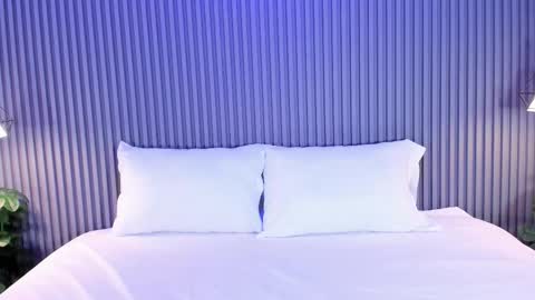 Snapshot of maludiazx chatting on 10/22/25, 05:02 Malu online show from 10/22/25, 05:02