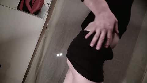 Snapshot of malvinkasen chatting on 01/20/25, 03:15 Anamalenka online show from 01/20/25, 03:15