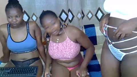 mama_pussie online show from 02/02/26, 12:20