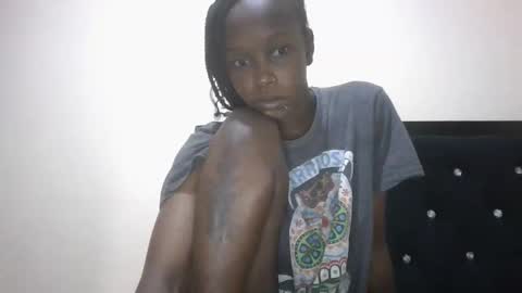 mamaa online show from 10/22/25, 01:33