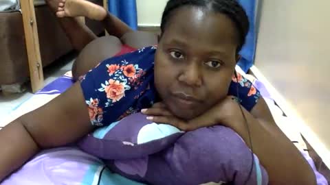 mamasita2023 online show from 10/27/25, 07:40