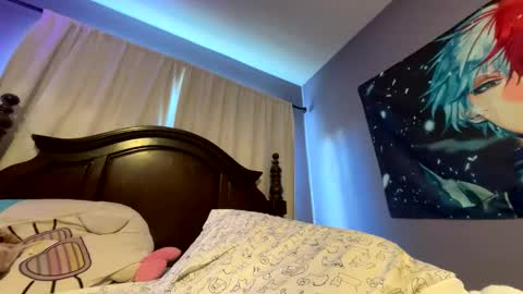 Snapshot of mamitwishy chatting on 09/26/25, 07:07 Mami Twishy online show from 09/26/25, 07:07