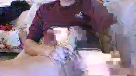 Snapshot of man211172 chatting on 01/13/25, 06:27 man211172 online show from 01/13/25, 06:27