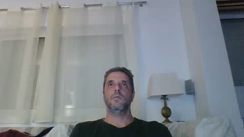 Snapshot of man211172 chatting on 01/19/25, 07:37 man211172 online show from 01/19/25, 07:37