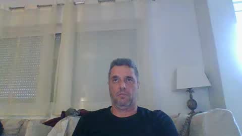 Snapshot of man211172 chatting on 03/02/25, 03:27 man211172 online show from 03/02/25, 03:27